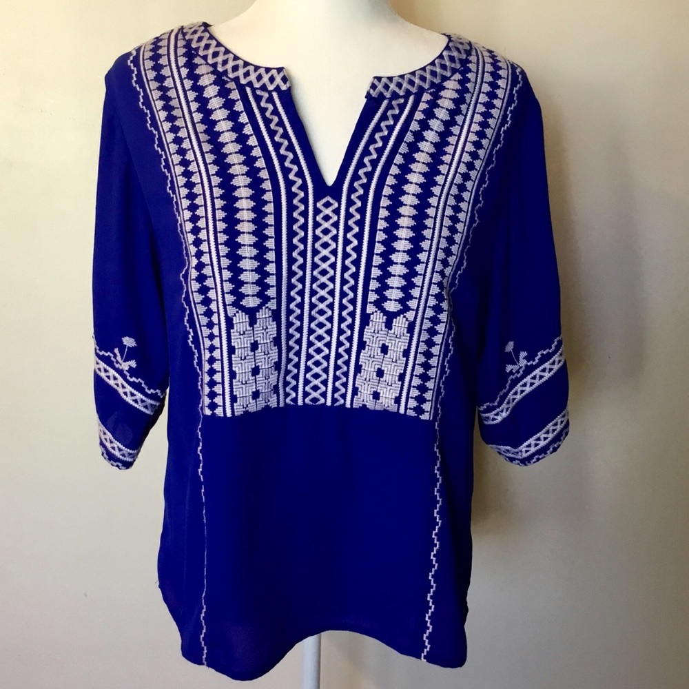 Stitch Fix Skies Are Blue Senza Embroidery Detail Top - S